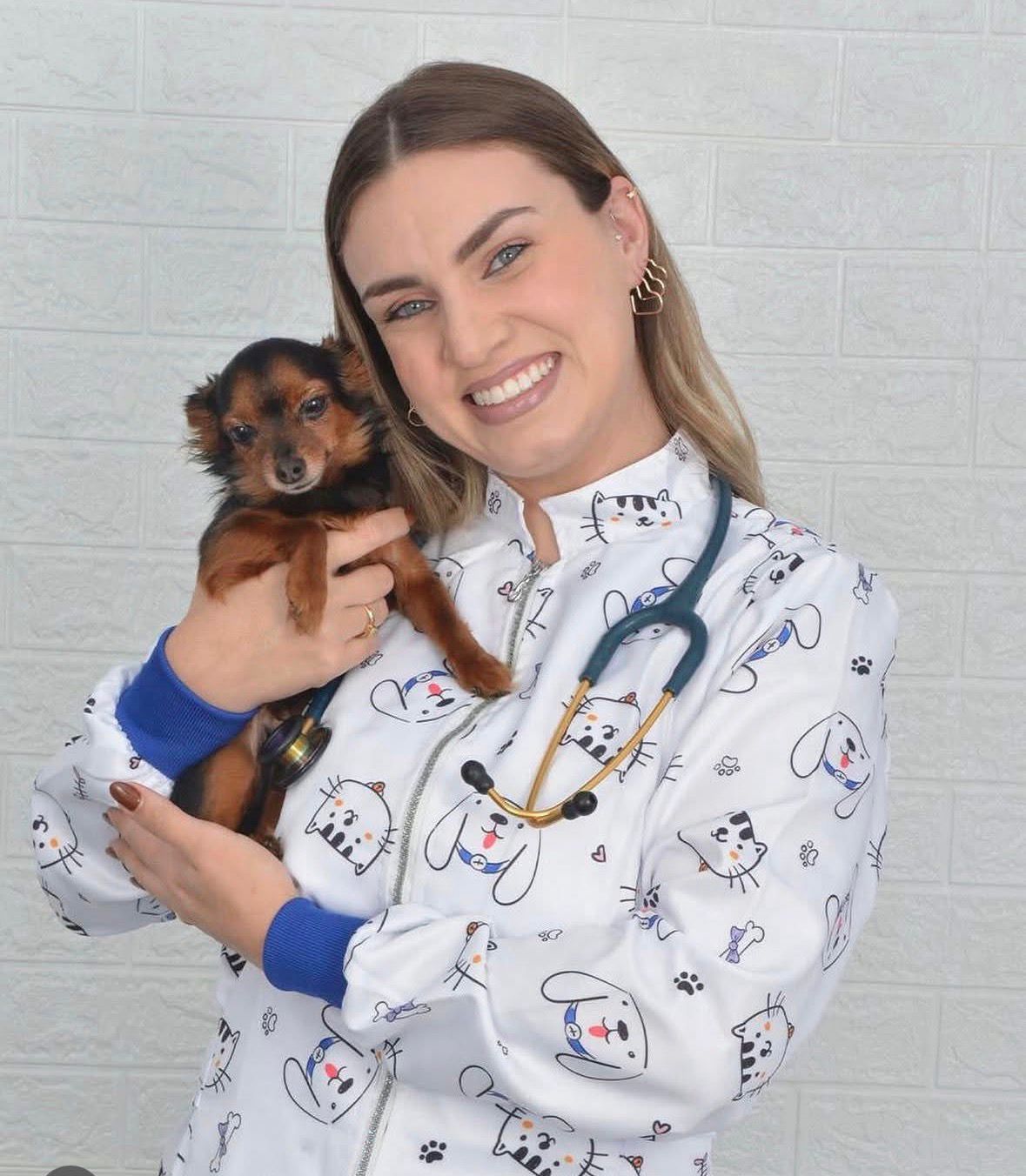 Dra. Patrícia Correia — Médica-Veterinária